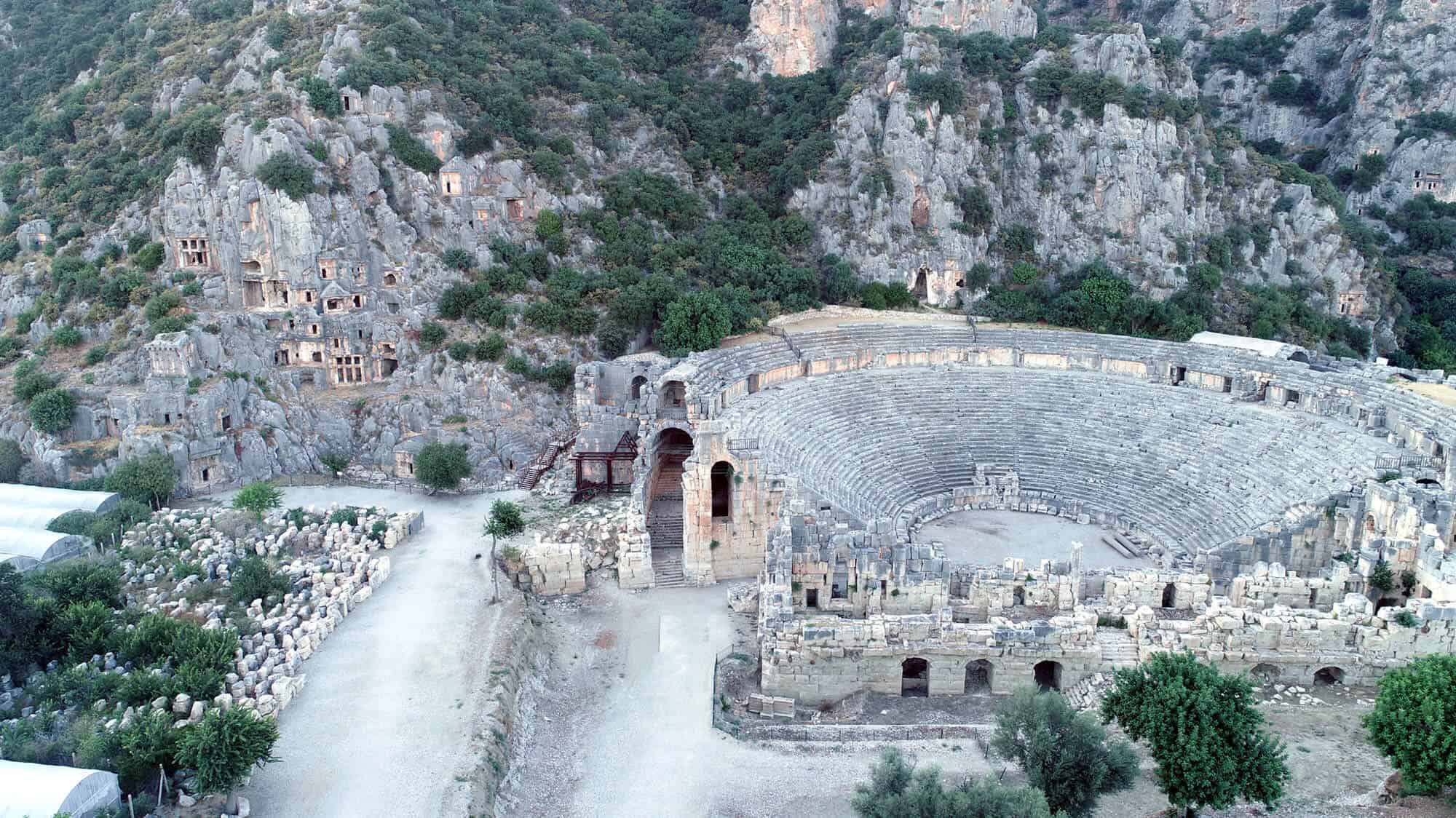 PROF. DR. ÇEVİK: MYRA, ANADOLU’NUN ‘POMPEI’Sİ